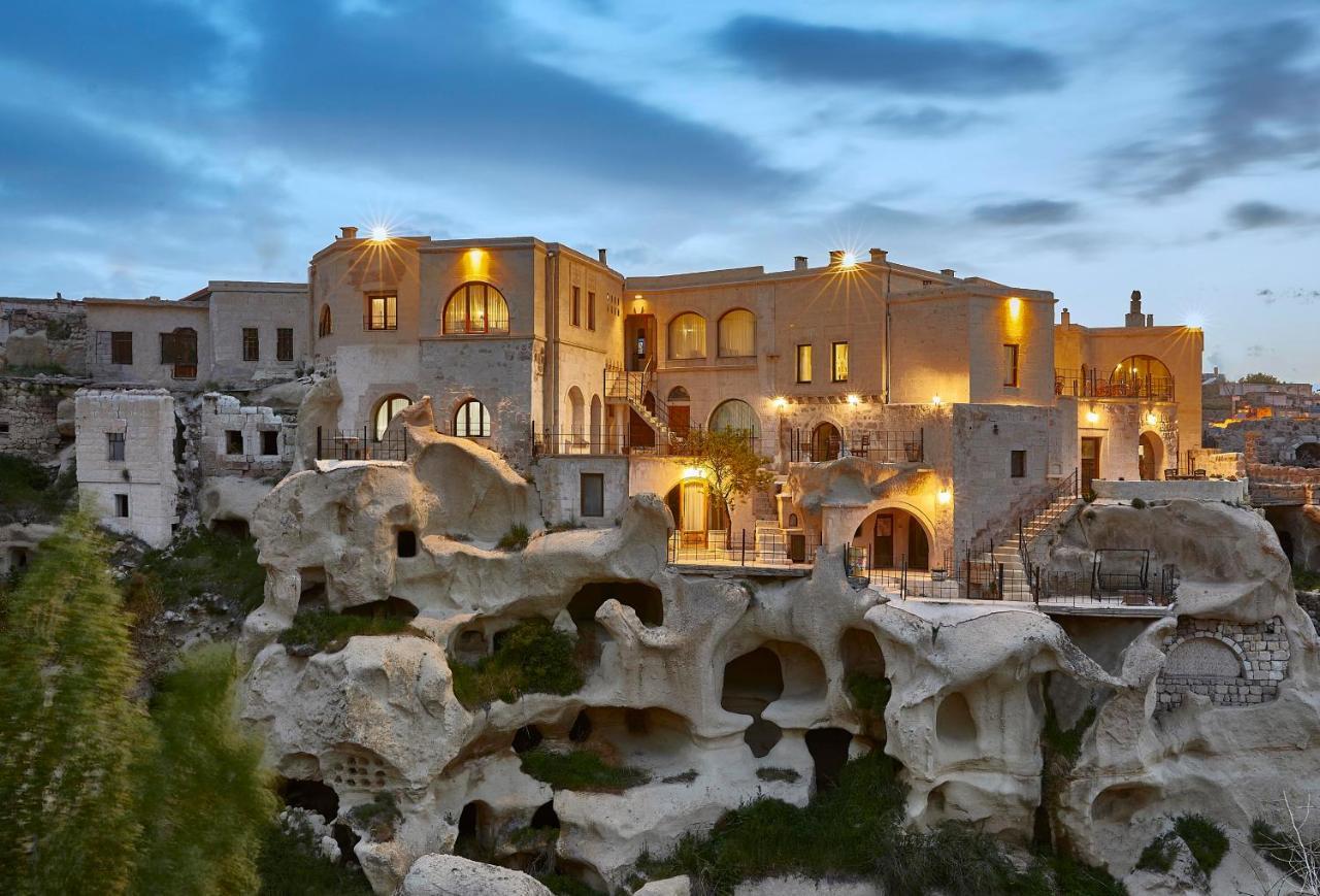 Charm Of Cappadocia Cave Suites ネヴシェヒル エクステリア 写真