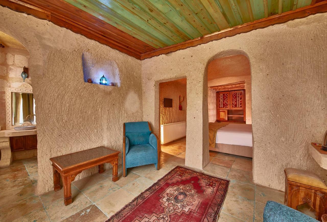 Charm Of Cappadocia Cave Suites ネヴシェヒル エクステリア 写真