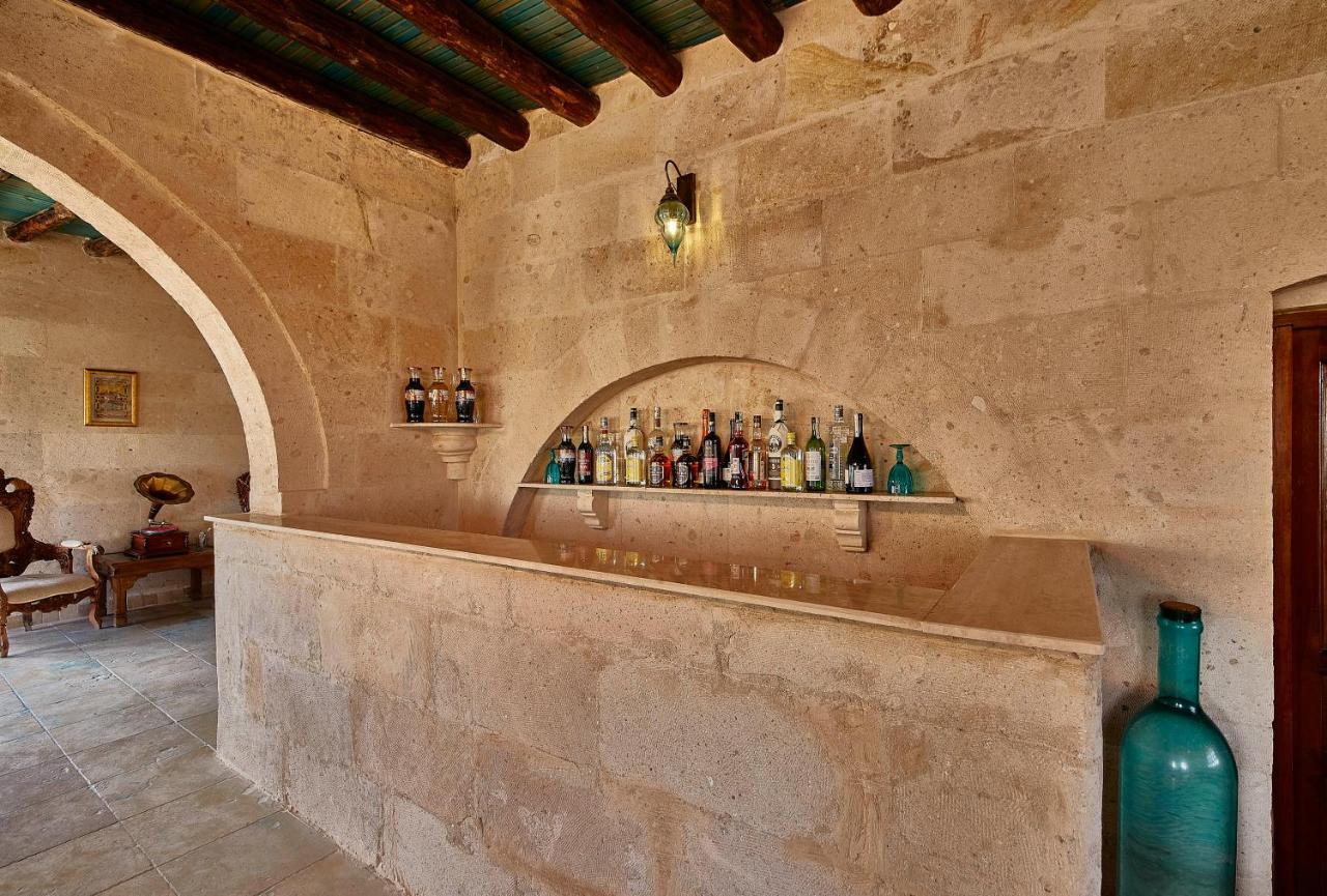 Charm Of Cappadocia Cave Suites ネヴシェヒル エクステリア 写真