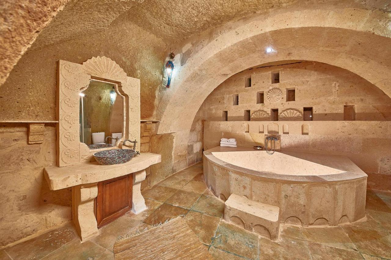 Charm Of Cappadocia Cave Suites ネヴシェヒル エクステリア 写真