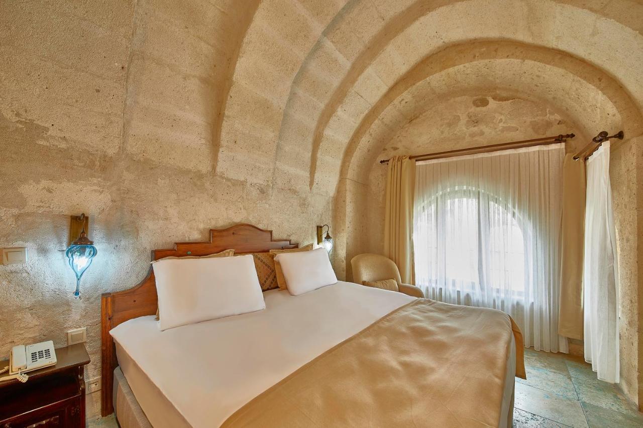 Charm Of Cappadocia Cave Suites ネヴシェヒル エクステリア 写真
