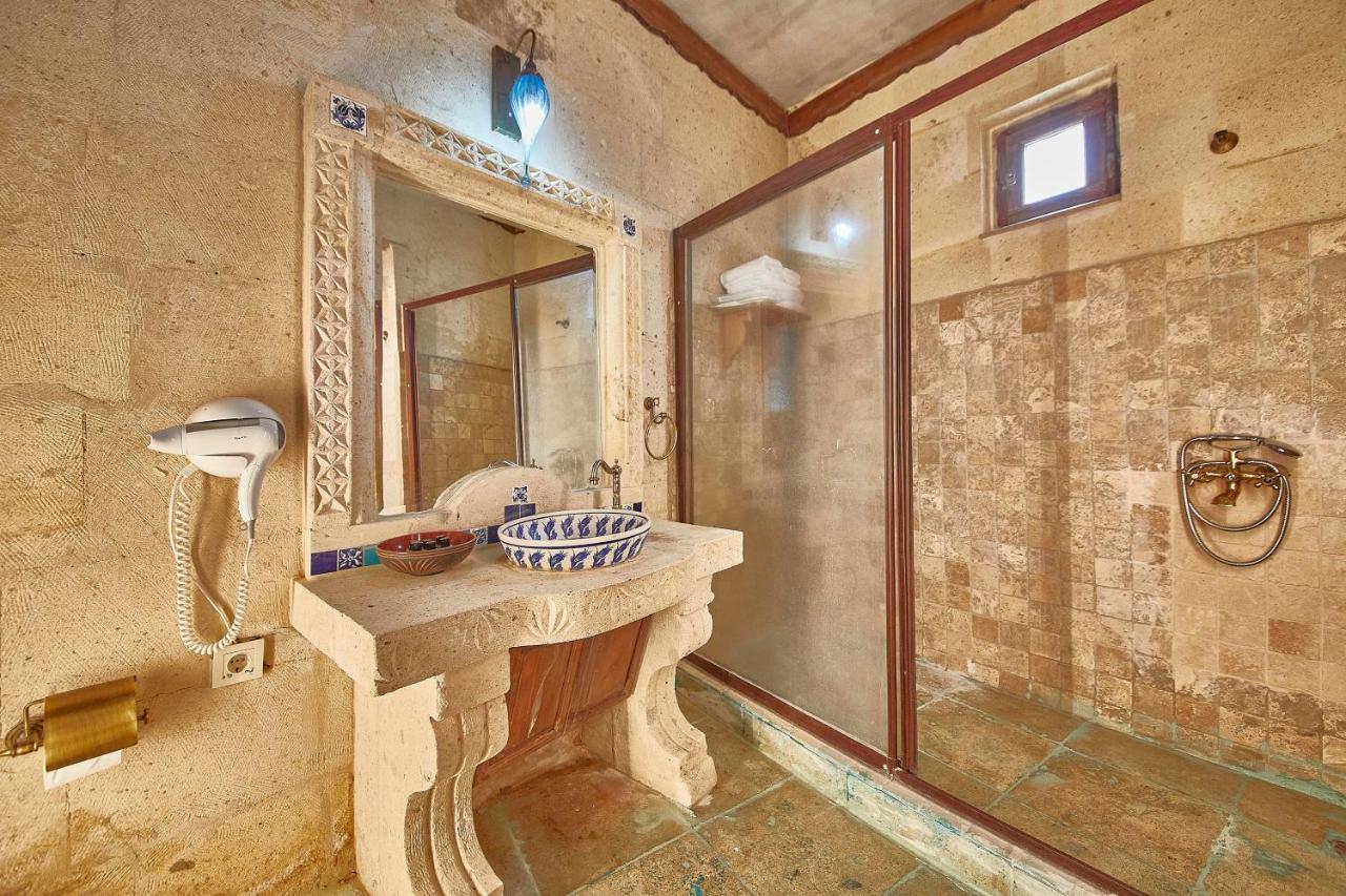 Charm Of Cappadocia Cave Suites ネヴシェヒル エクステリア 写真
