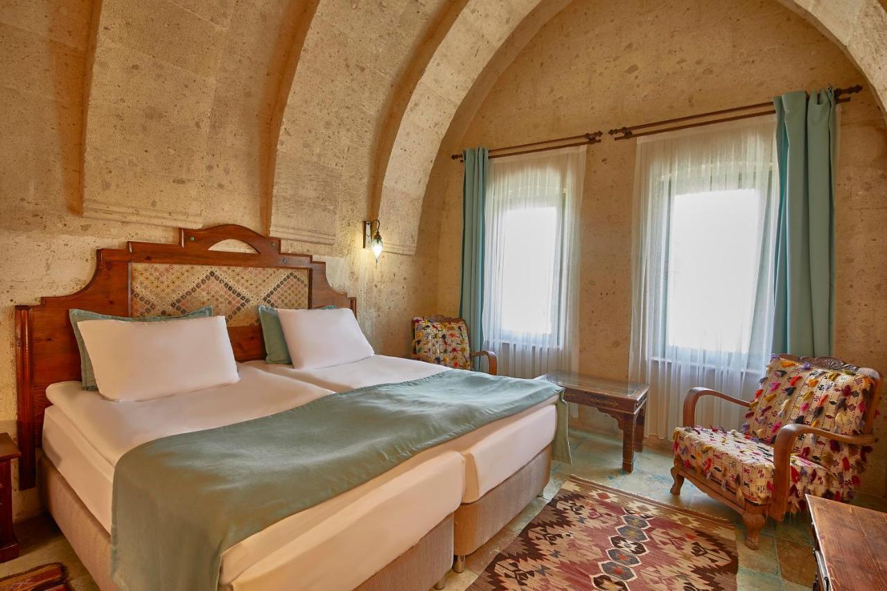 Charm Of Cappadocia Cave Suites ネヴシェヒル エクステリア 写真