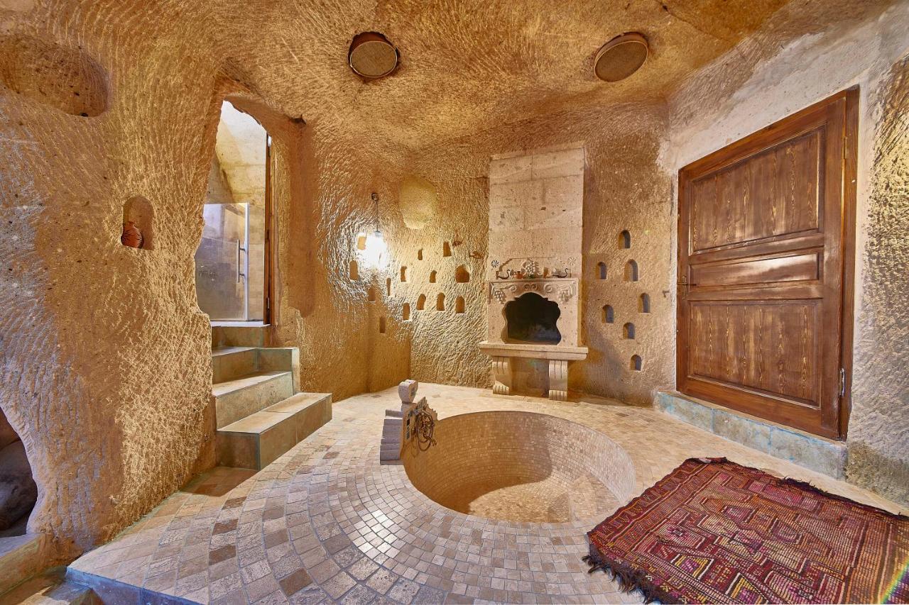 Charm Of Cappadocia Cave Suites ネヴシェヒル エクステリア 写真