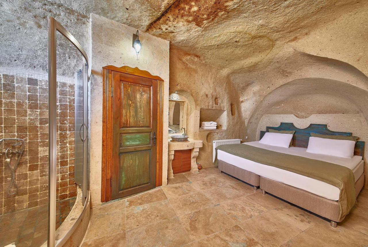 Charm Of Cappadocia Cave Suites ネヴシェヒル エクステリア 写真