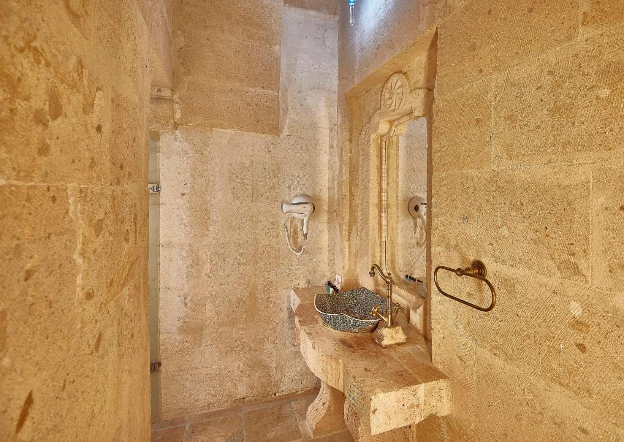 Charm Of Cappadocia Cave Suites ネヴシェヒル エクステリア 写真