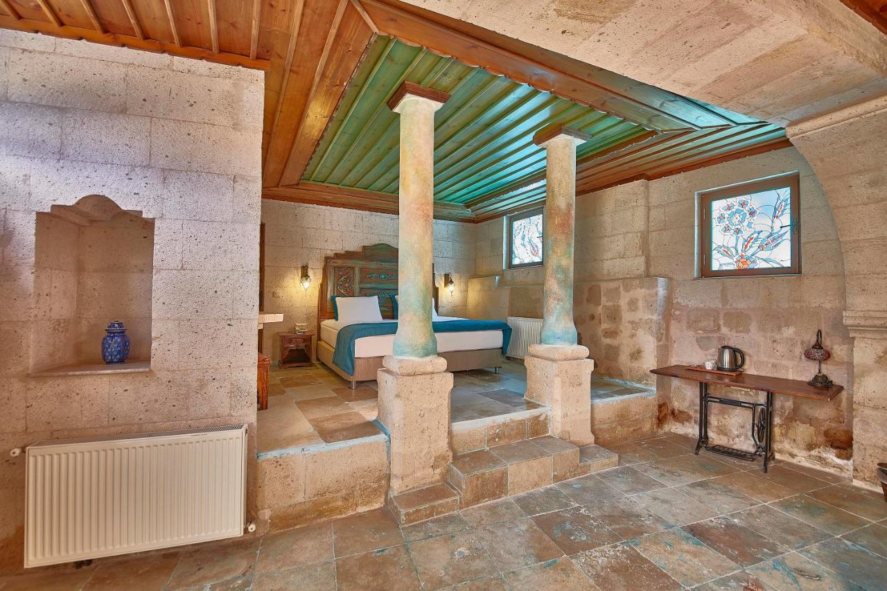 Charm Of Cappadocia Cave Suites ネヴシェヒル エクステリア 写真