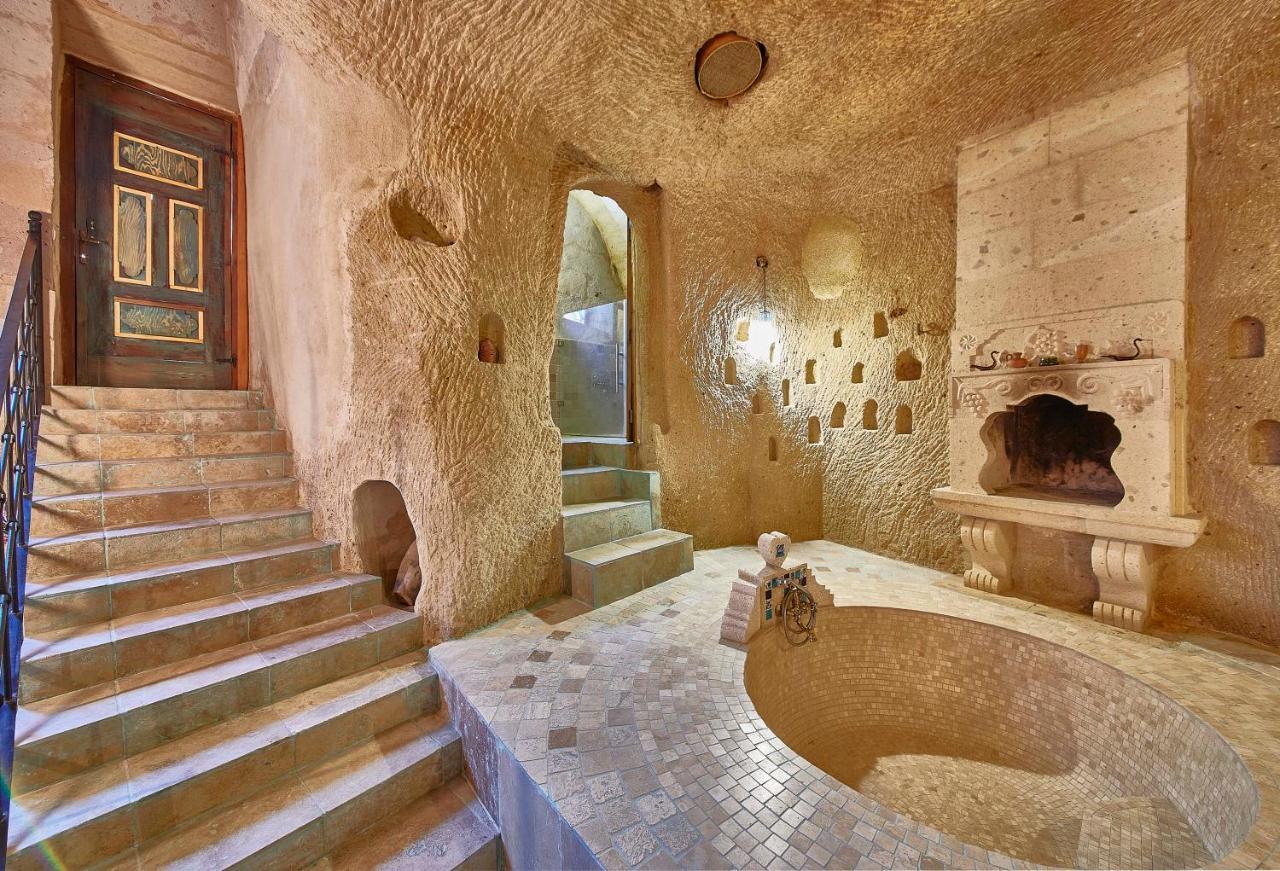 Charm Of Cappadocia Cave Suites ネヴシェヒル エクステリア 写真