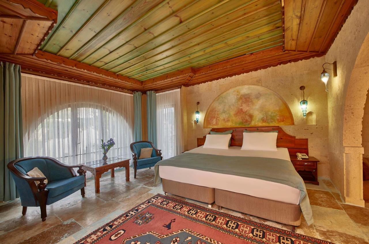 Charm Of Cappadocia Cave Suites ネヴシェヒル エクステリア 写真