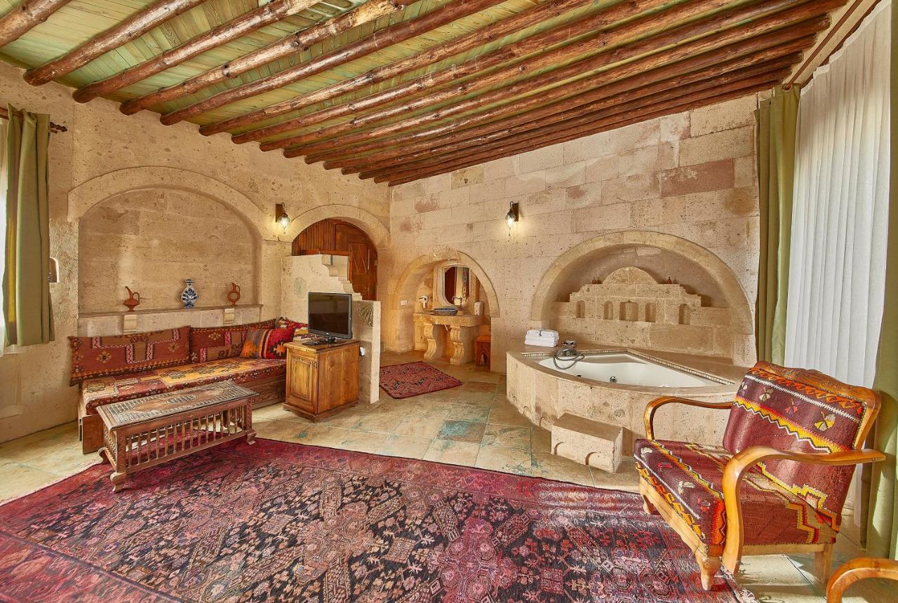 Charm Of Cappadocia Cave Suites ネヴシェヒル エクステリア 写真