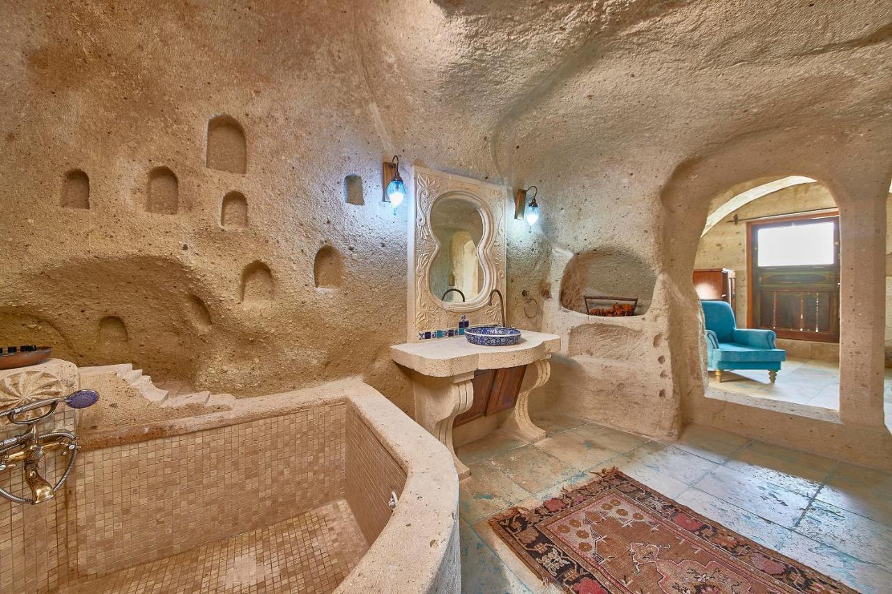 Charm Of Cappadocia Cave Suites ネヴシェヒル エクステリア 写真