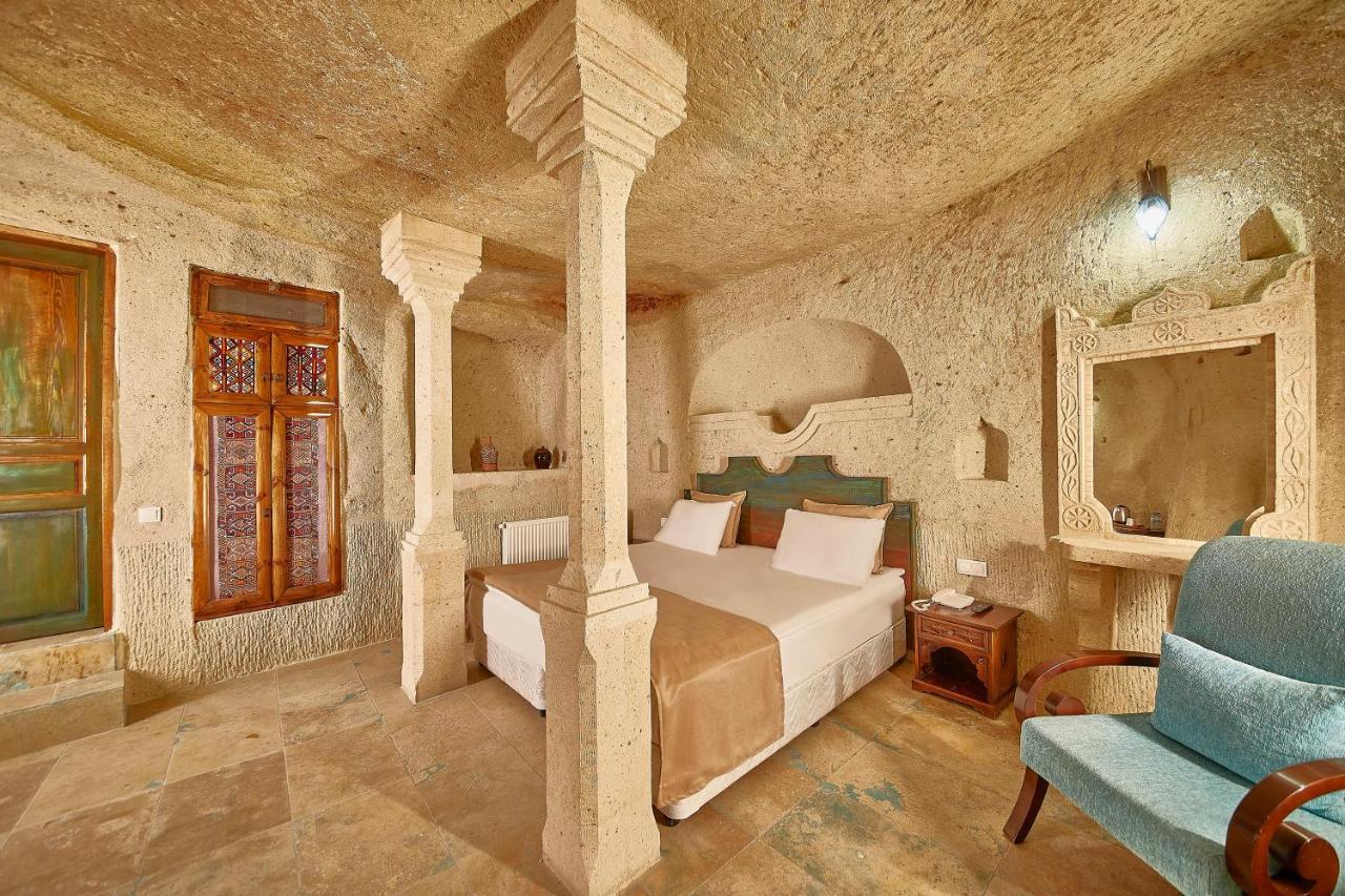 Charm Of Cappadocia Cave Suites ネヴシェヒル エクステリア 写真