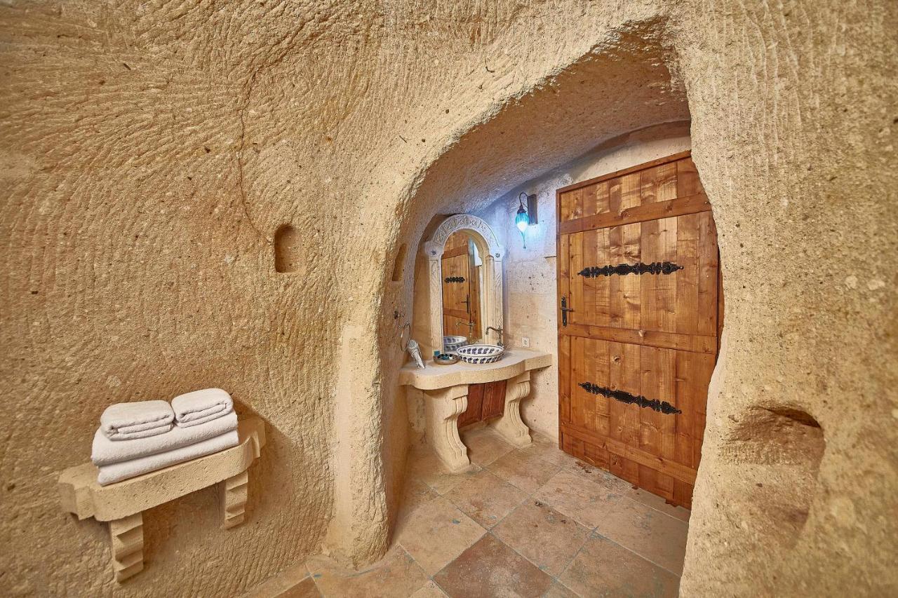 Charm Of Cappadocia Cave Suites ネヴシェヒル エクステリア 写真